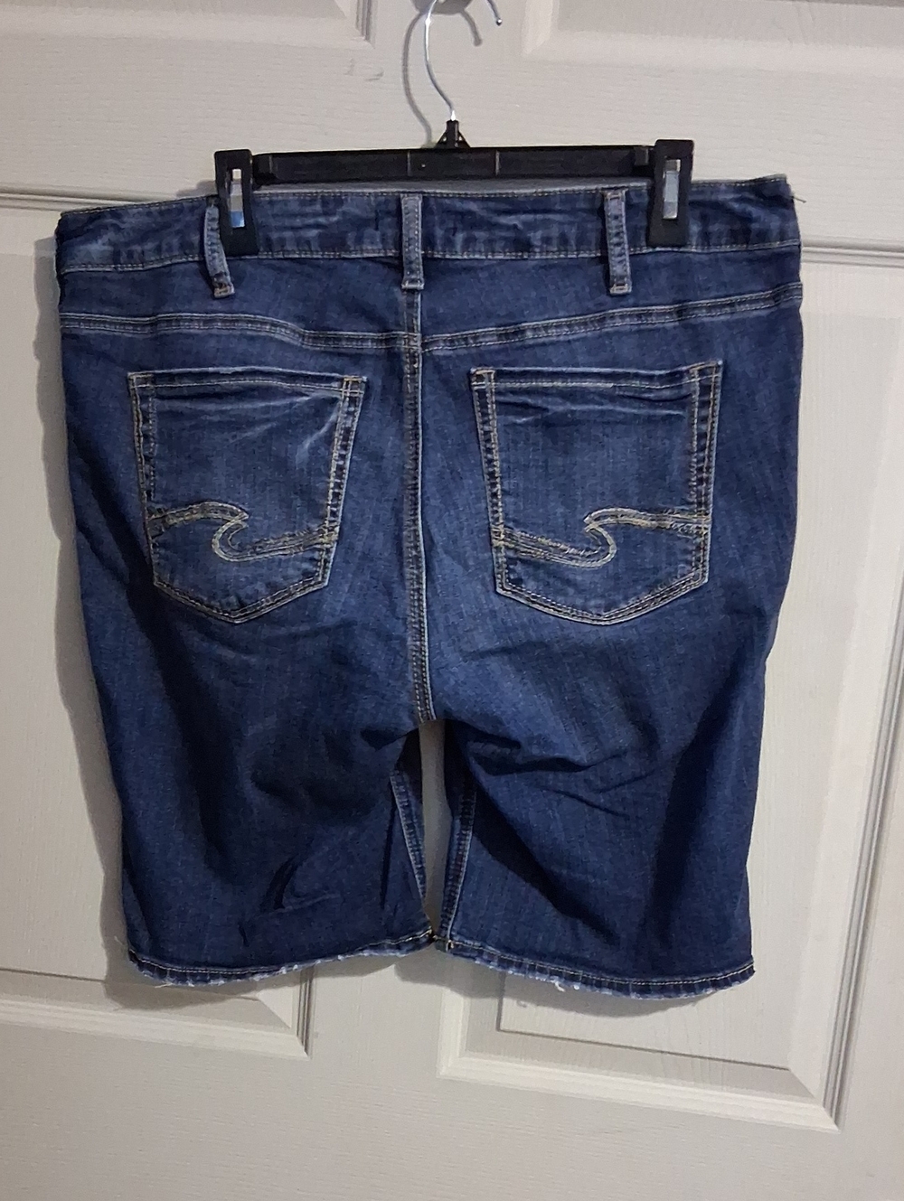 Silver Jeans Dark Blue Denim Bermuda Shorts Womens Size 16 Soft
